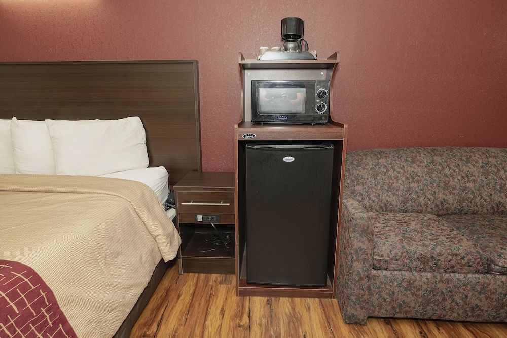 Red Roof Inn Starkville - University 3