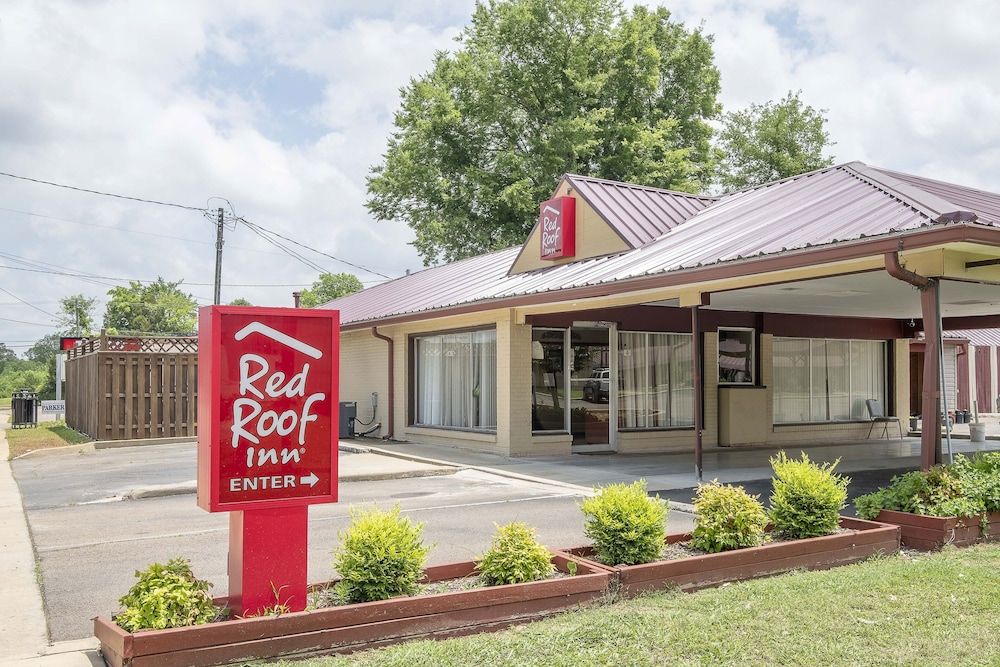 Red Roof Inn Starkville - University 2 estrelas em Starkville
