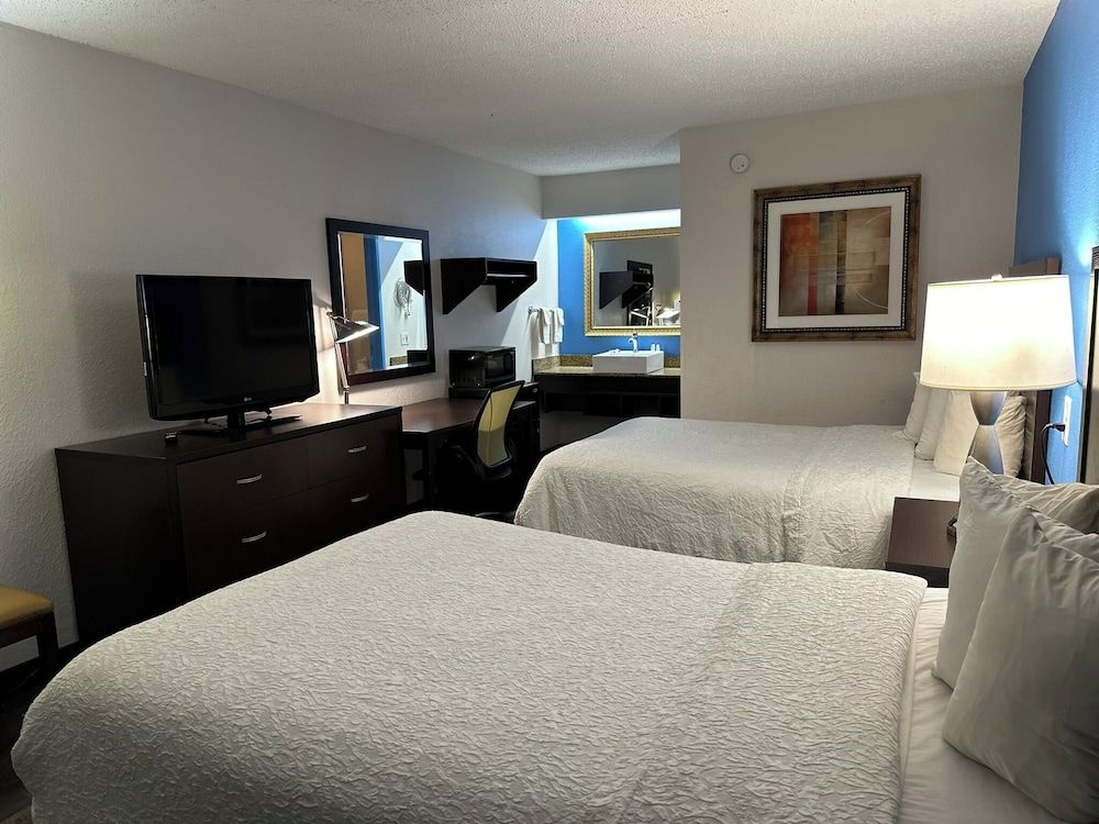 American Inn and Suites Bishop 3