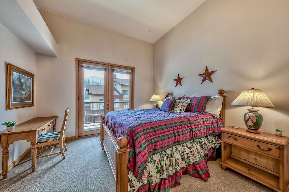 Luxury 2br + Loft, Lodge At Kirkwood Unbeatable Location 2 Bedroom Condo by RedAwning 3