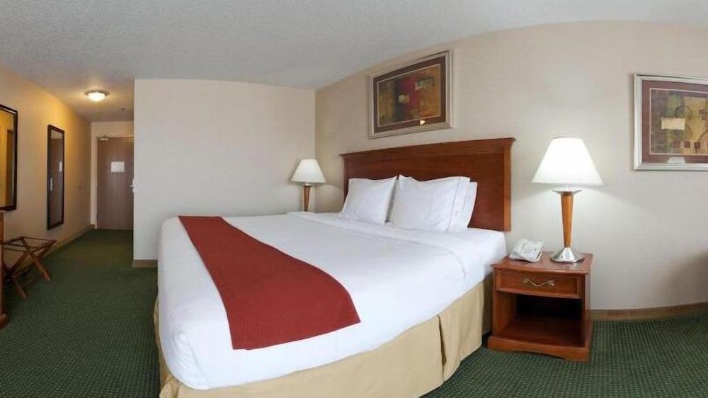 Holiday Inn Express Valparaiso by IHG 3