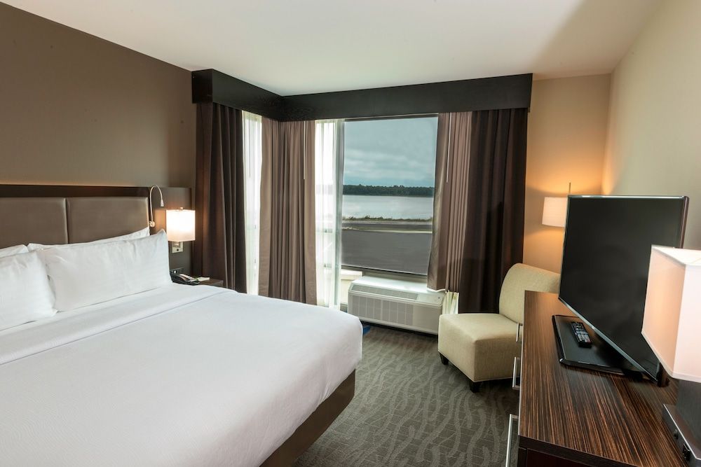 Holiday Inn Paducah Riverfront by IHG 3
