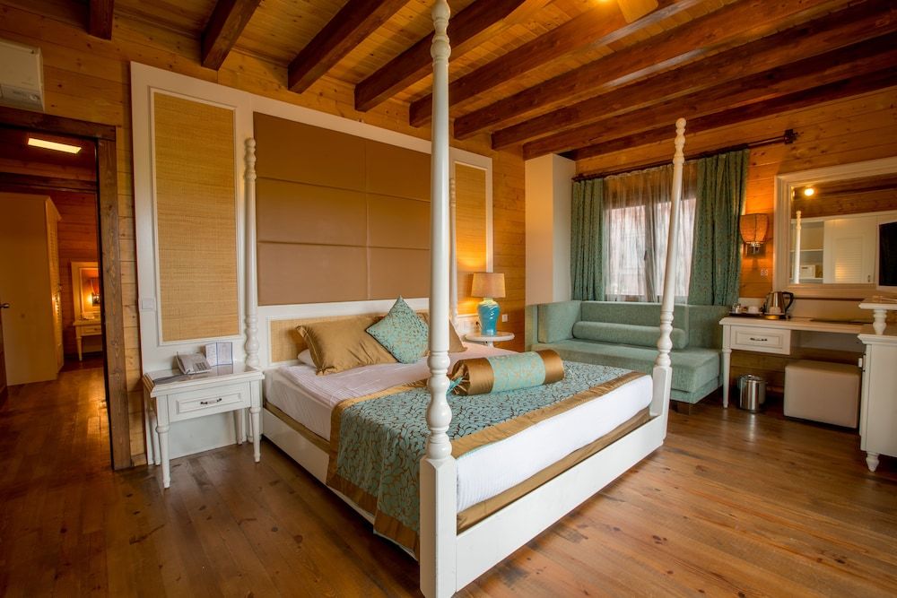 Long Beach Resort & Spa Deluxe 3