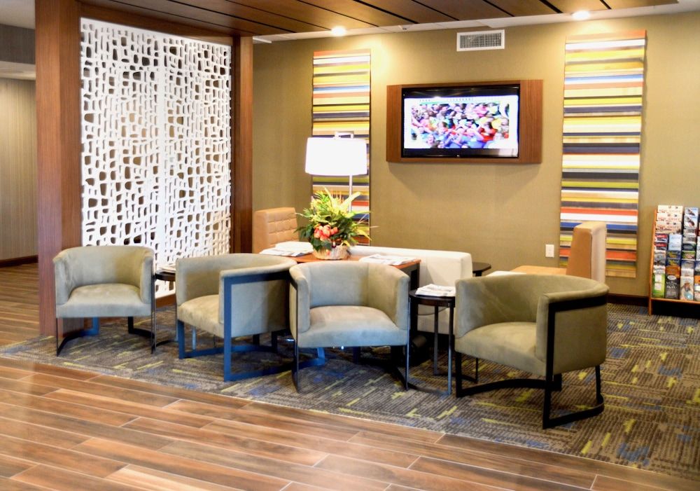 Holiday Inn Express Bordentown - Trenton South by IHG 2