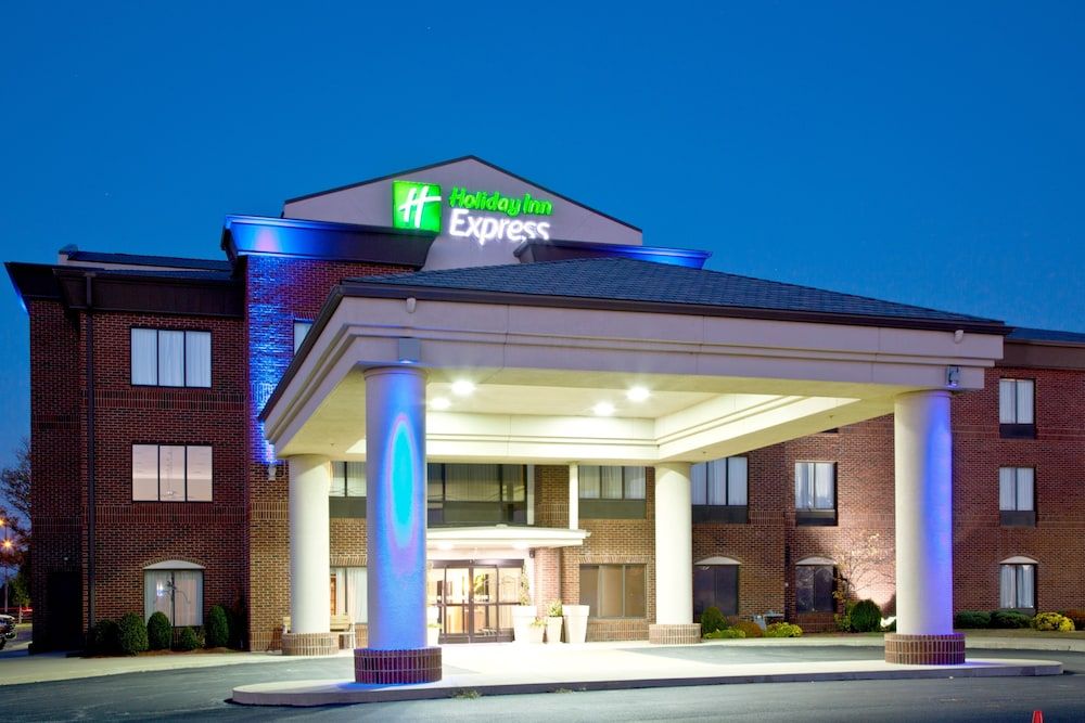 Holiday Inn Express and Suites Shelbyville 2 estrelas em Shelbyville