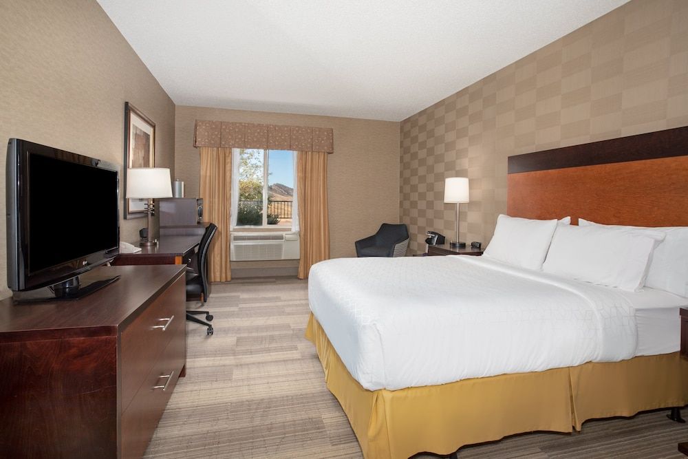 Holiday Inn Express and Suites Denver SW-Littleton 3