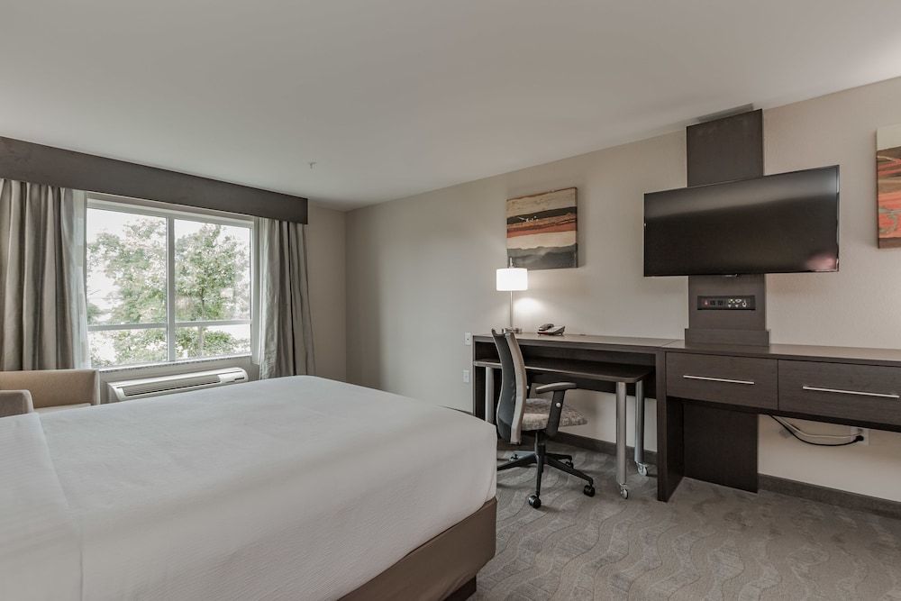 Holiday Inn Mishawaka by IHG 2