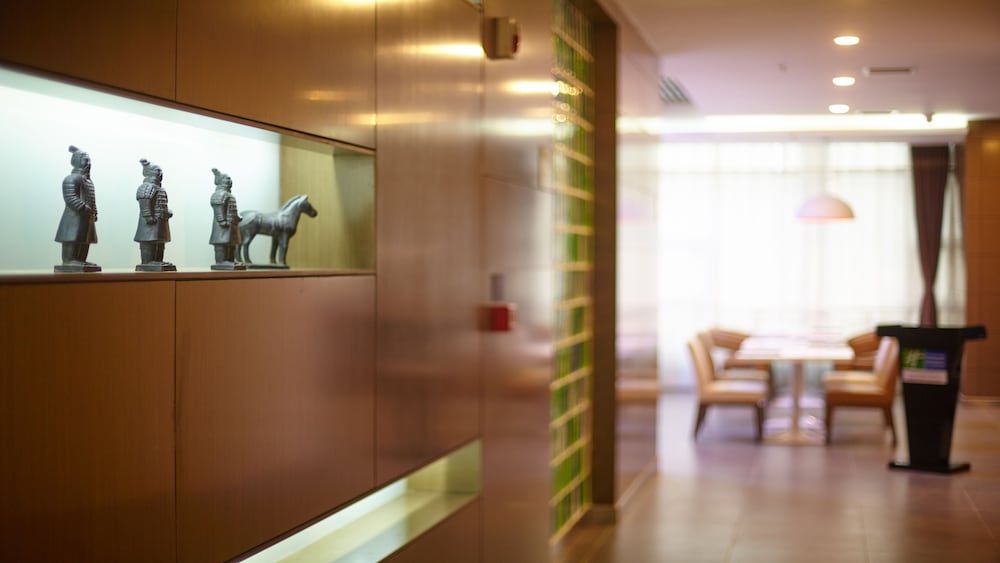 Holiday Inn Express Baoji City Centre by IHG 3