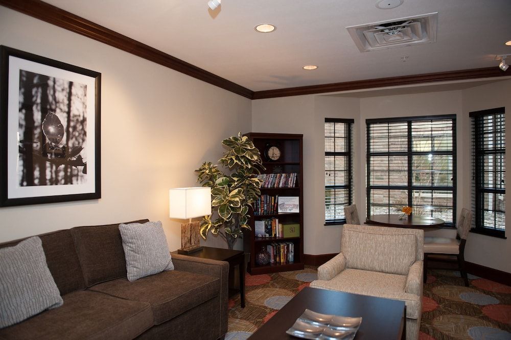 Staybridge Suites Montgomeryville by IHG 3