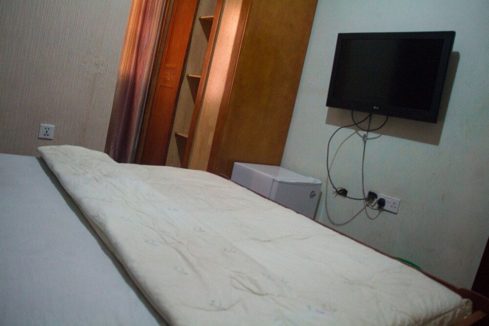 Owee's Place 2