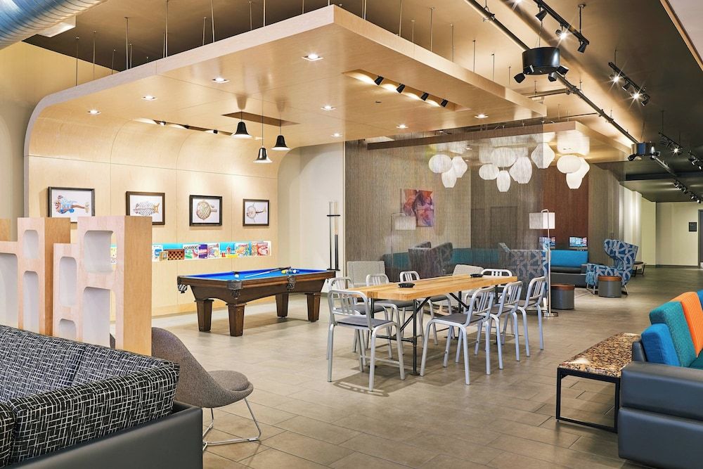 Aloft South Bend 2