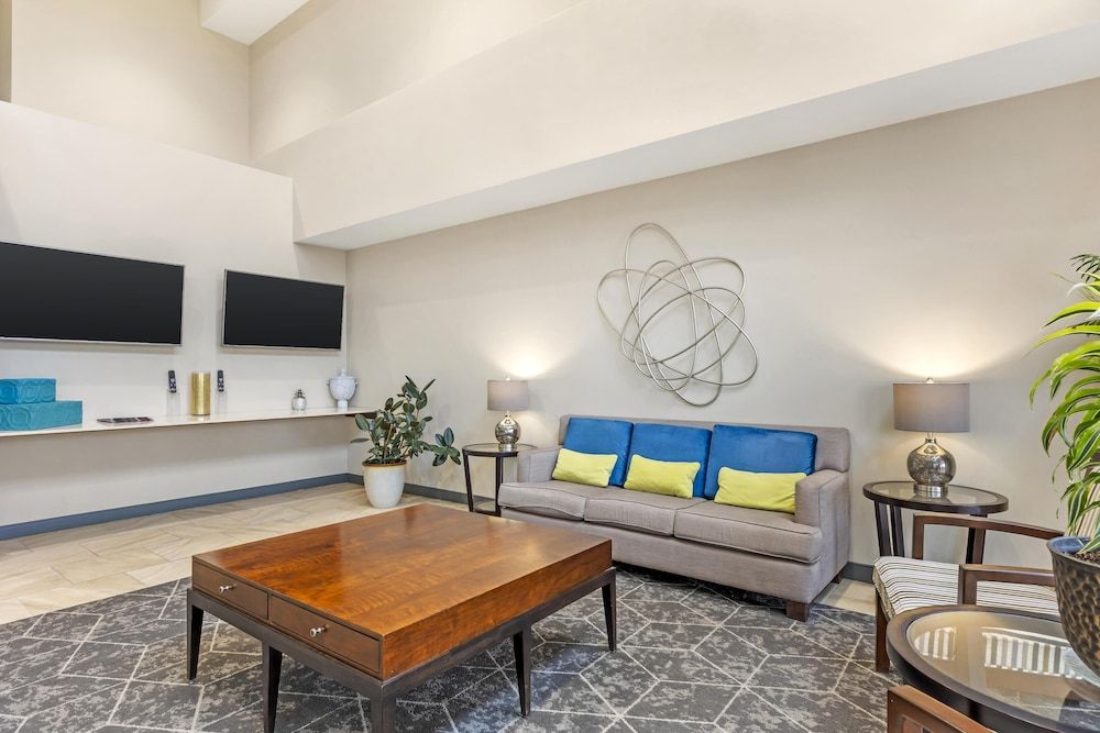 Best Western Plus Centralia Hotel & Suites 2