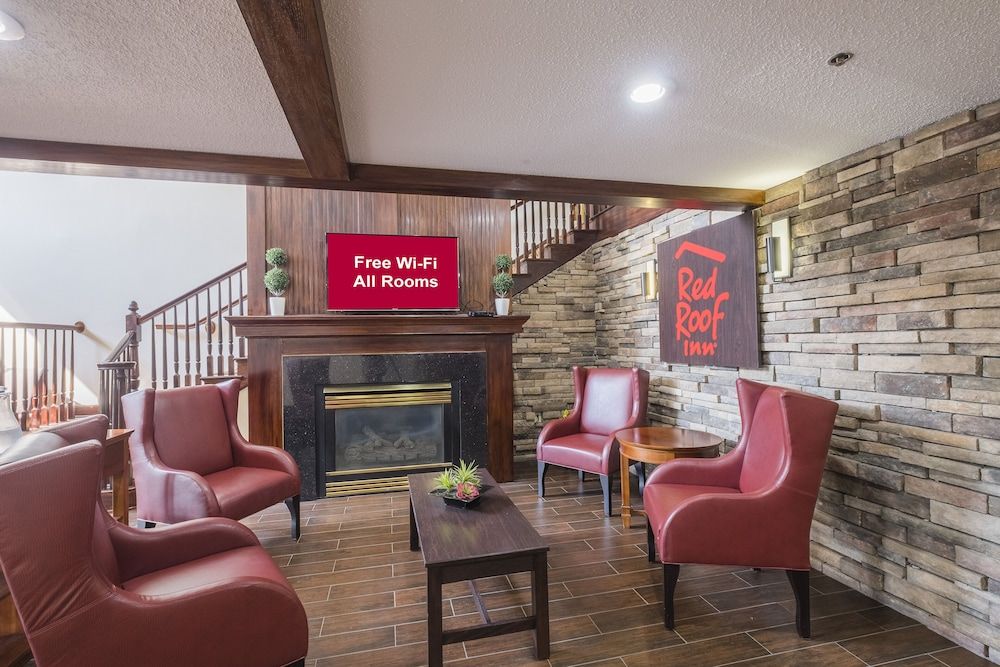 Red Roof Inn & Suites Stafford, VA 2