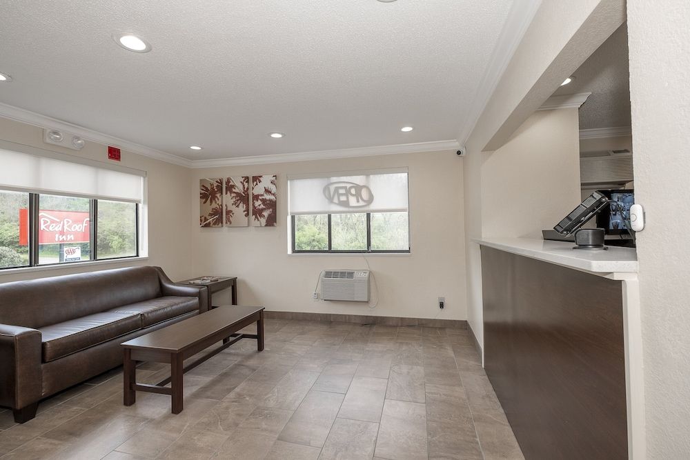 Red Roof Inn Bristol 3