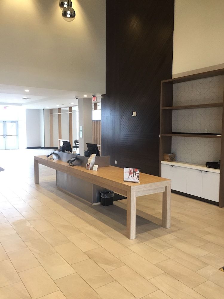 Holiday Inn Hotels and Suites Mount Pleasant by IHG 2