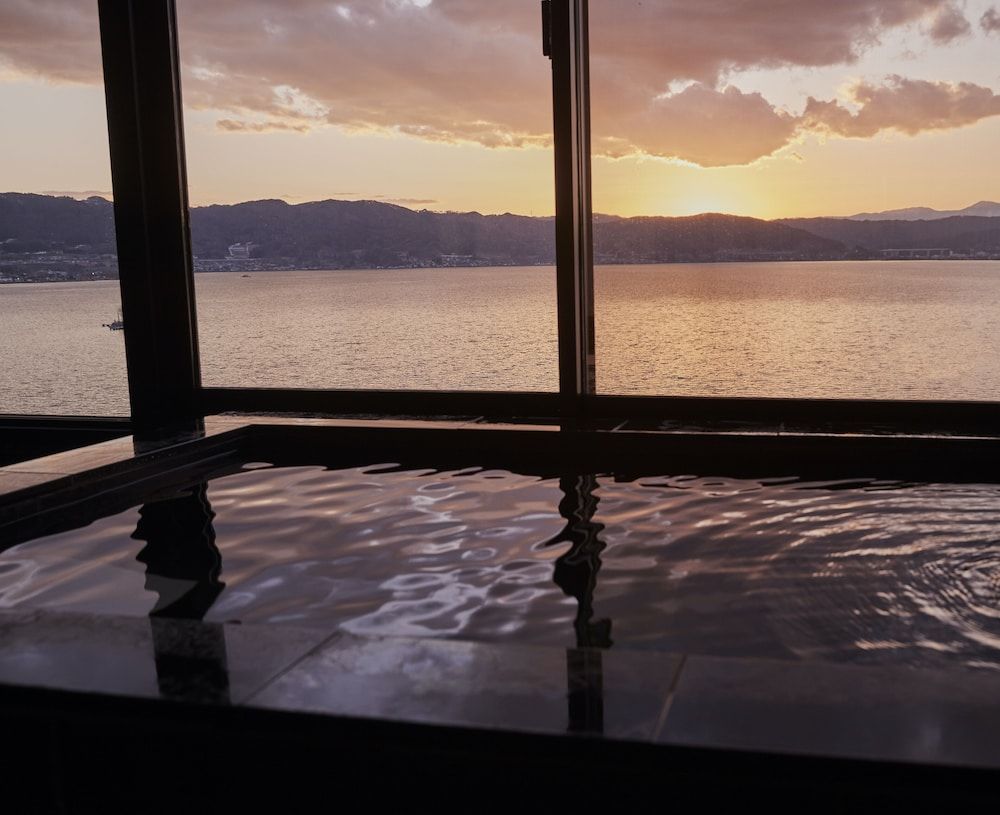 Kamisuwa Onsen Hotel Shinyu 4 estrelas em Suwa