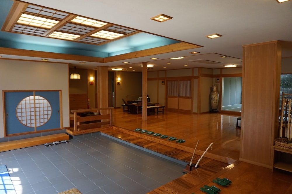 Yoshinoso Yukawaya 2