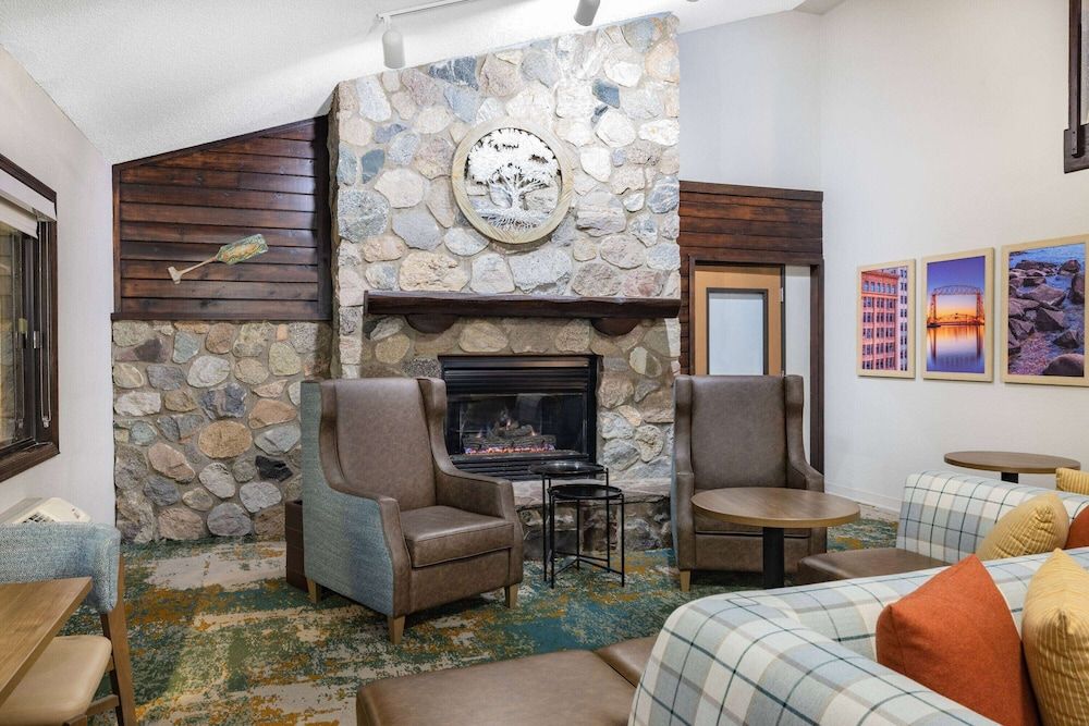 AmericInn by Wyndham Duluth South Black Woods Event Center 2