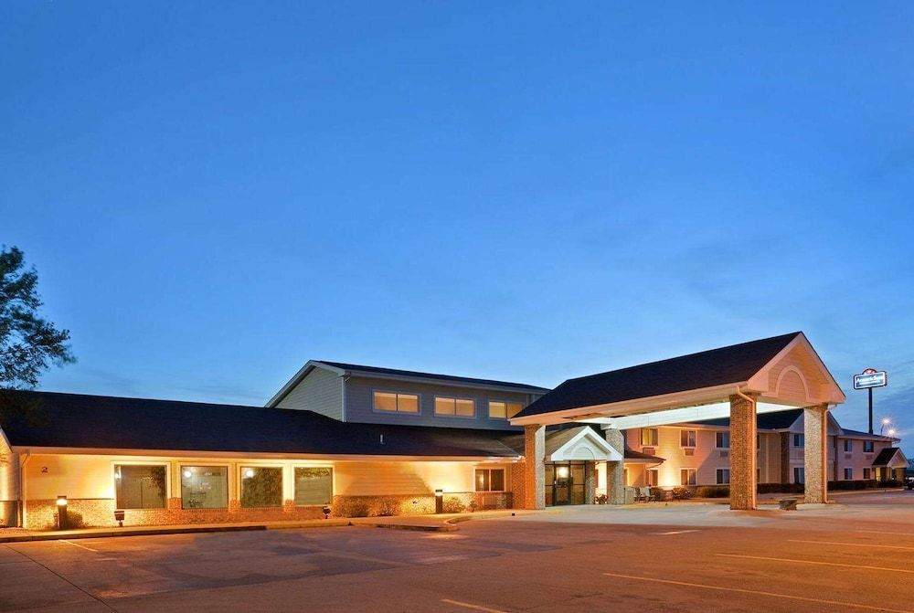 AmericInn by Wyndham West Burlington 3 estrelas em West Burlington