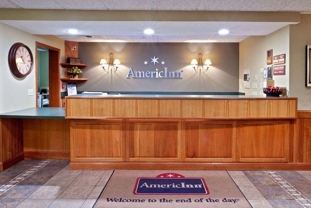 AmericInn by Wyndham West Burlington 2