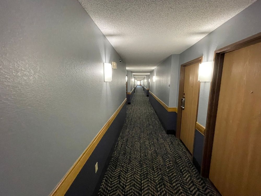 AmericInn by Wyndham Sayre 3