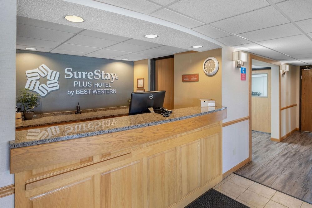 SureStay Plus Hotel by Best Western Litchfield 2