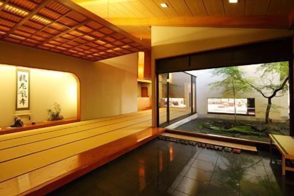 Senkyou 3 estrelas em Numata