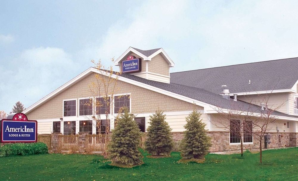 AmericInn by Wyndham Charlevoix 3 estrelas em Charlevoix