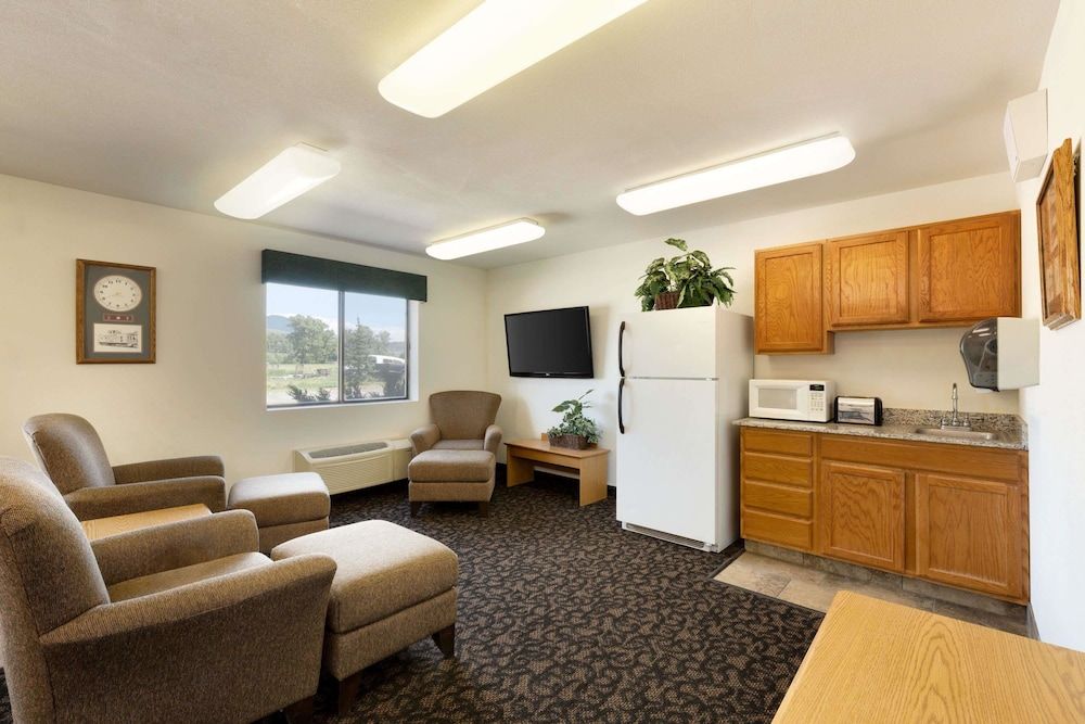 Travelodge by Wyndham Yampa 2