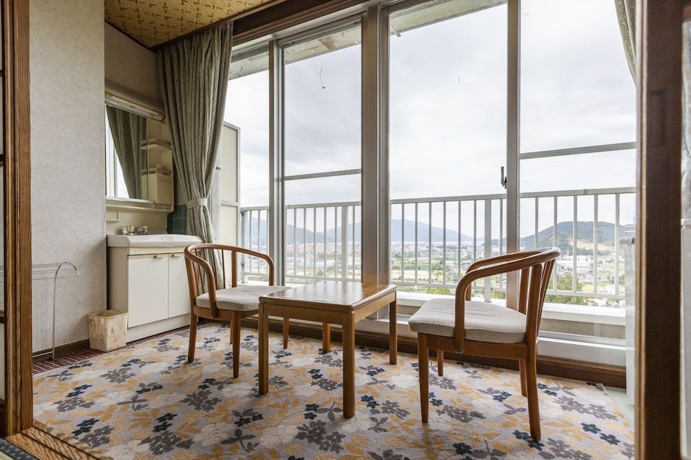 Kitaguni Grand Hotel 2 estrellas en Tsuruga