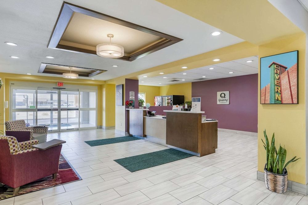 Quality Inn & Suites Carlsbad Caverns Area 2