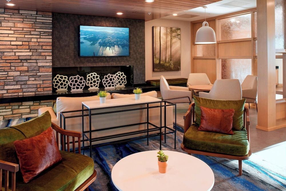 Fairfield Inn & Suites by Marriott Columbus, IN 3