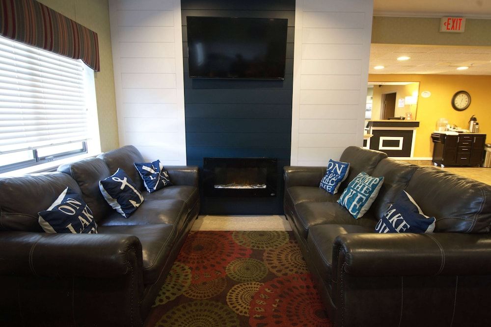 Baymont By Wyndham Portage 2