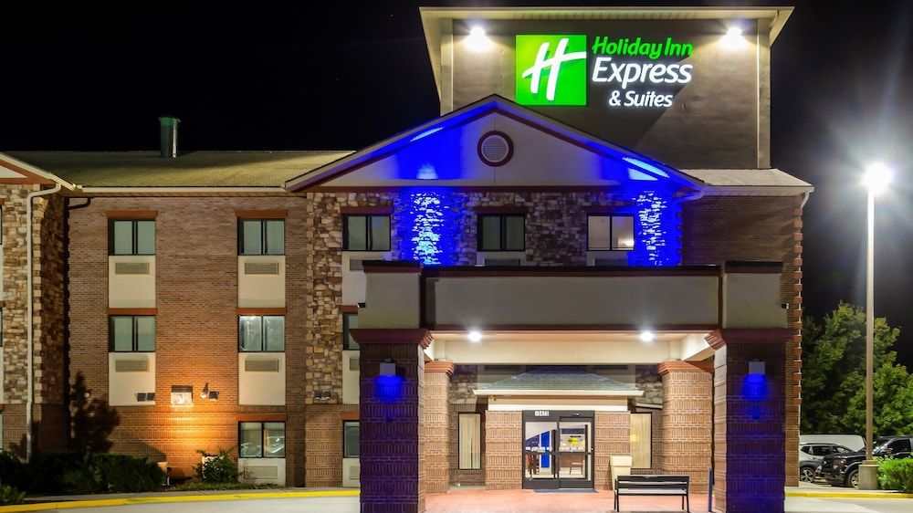 Holiday Inn Express & Suites Olathe South by IHG 2 estrelas em Olathe