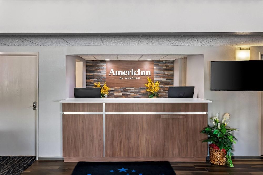 AmericInn by Wyndham Crookston U of M Crookston 2