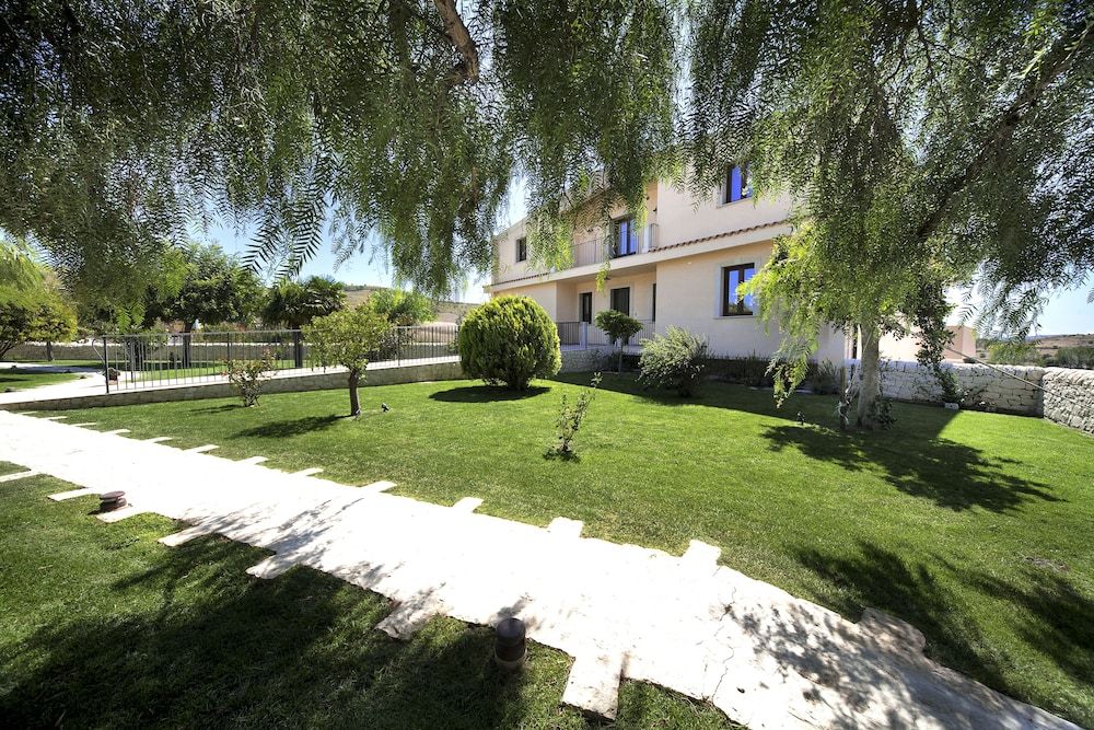 Arucimeli Resort -1 estrelas em Giarratana