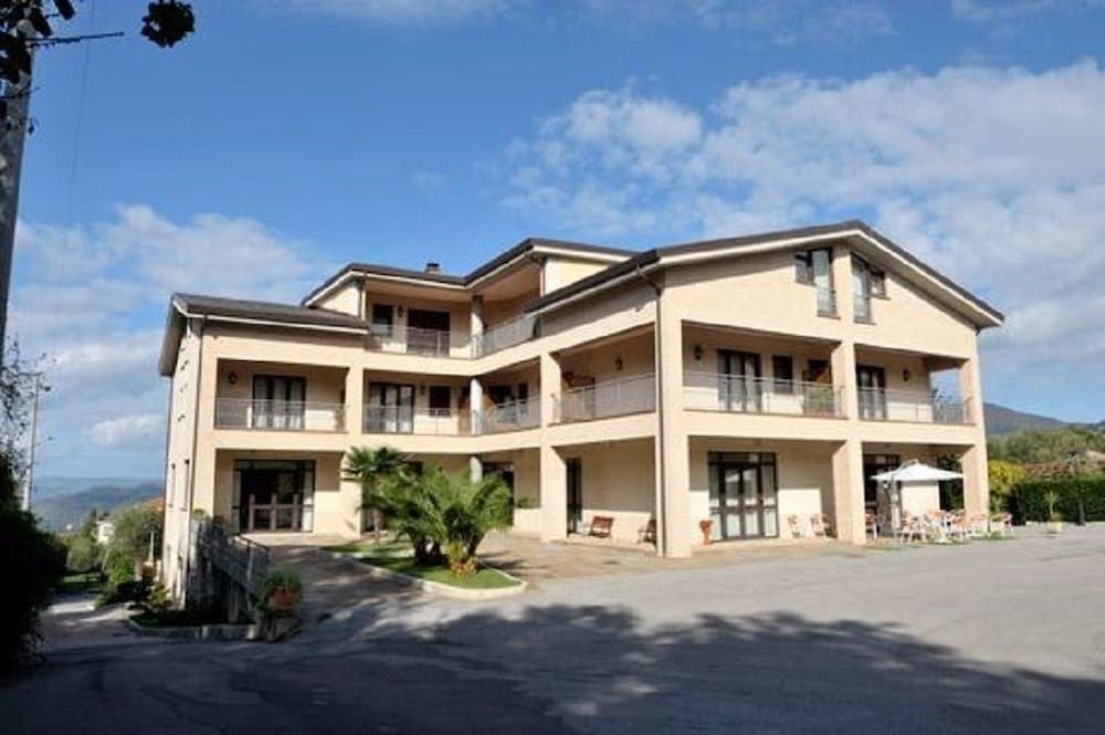 Ruggiero Park Hotel -1 estrelas em Vallo della Lucania