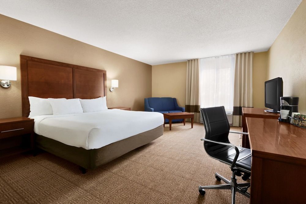 Baymont by Wyndham Rocky Mount 3