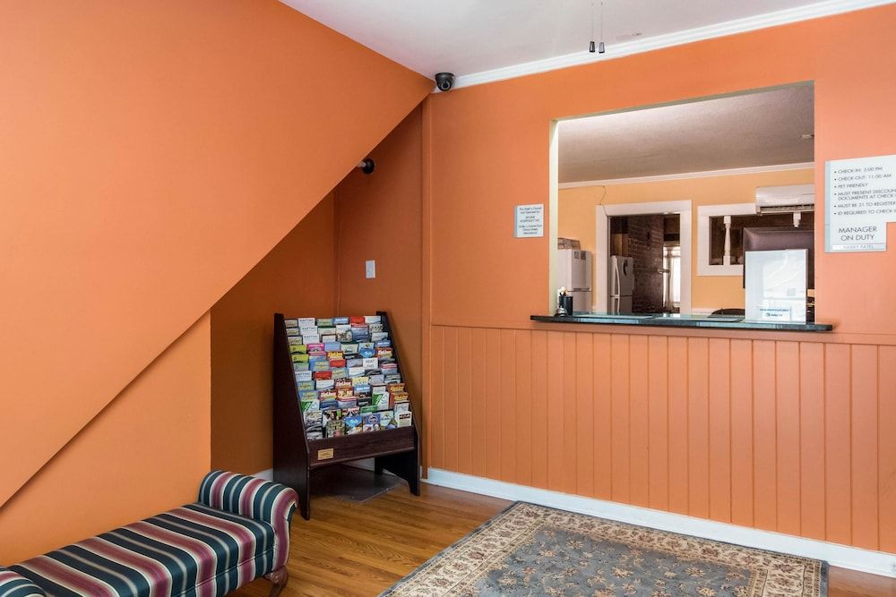 Rodeway Inn & Suites Walhalla 2