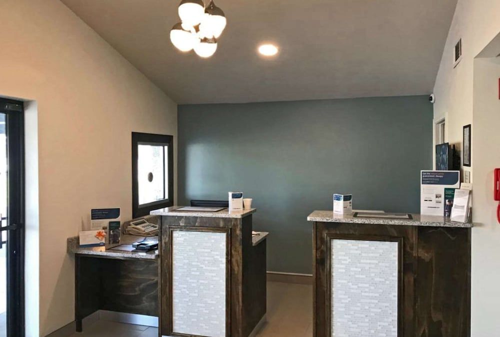 Rodeway Inn Calhoun South 2