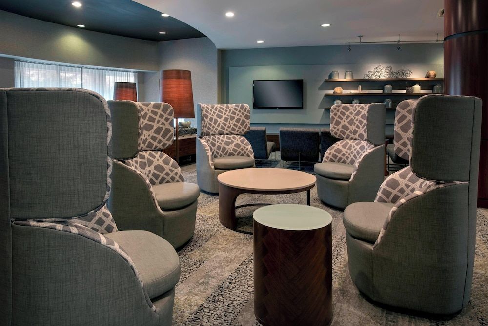 Courtyard by Marriott Lebanon 3