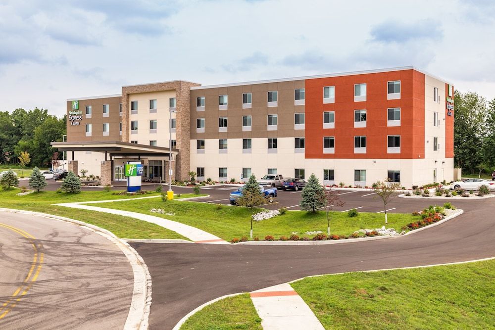 Holiday Inn Express and Suites Elkhart North 3 estrellas en Elkhart