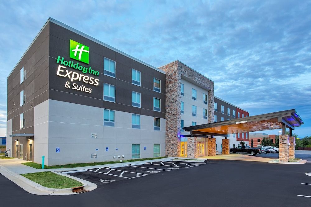 Holiday Inn Express and Suites La Grange 3 estrelas em La Grange