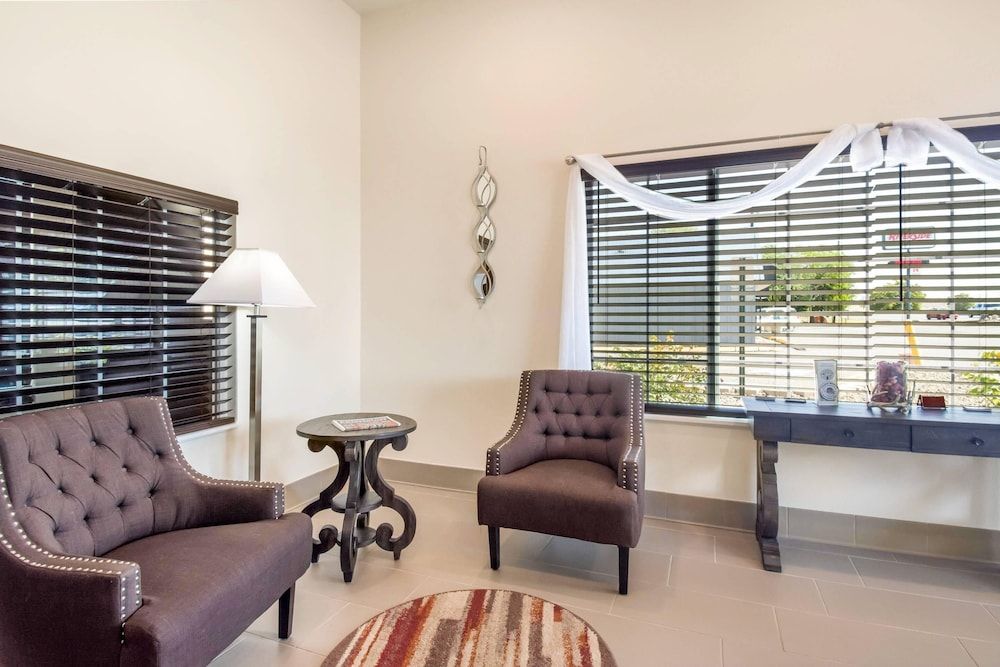 Econo Lodge Umatilla Columbia River Area 3