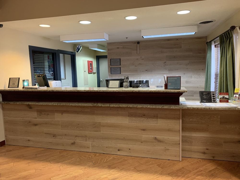 Country Inn & Suites by Radisson, Kearney, NE 3