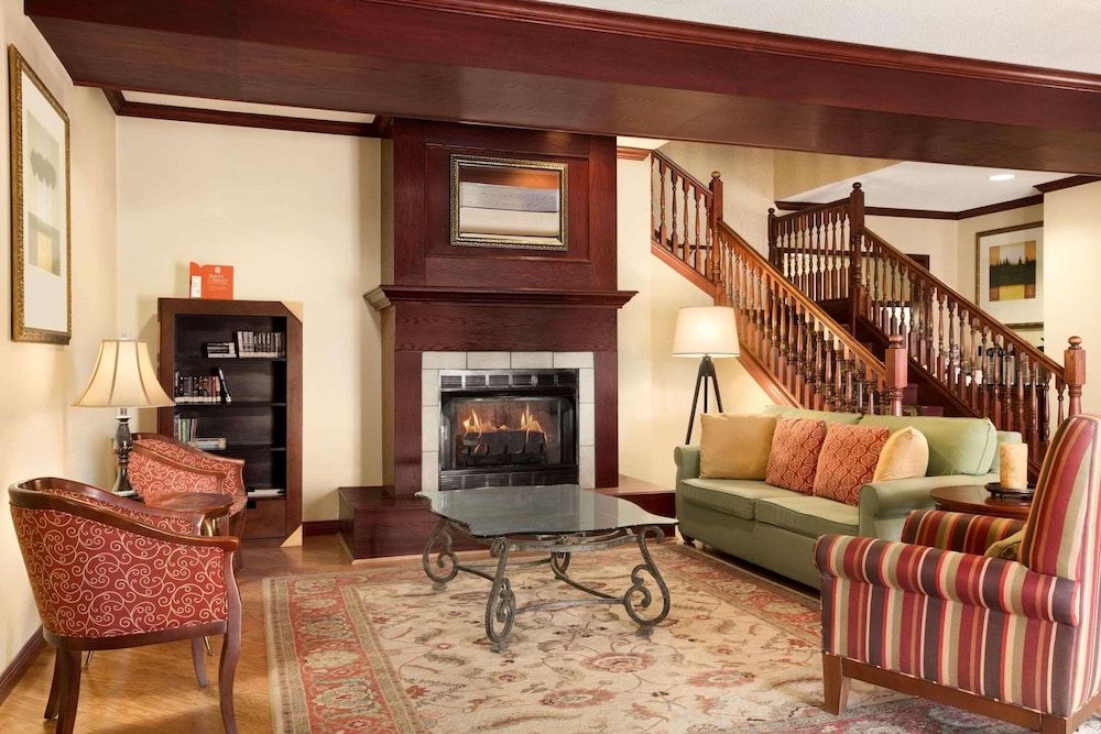 Country Inn & Suites by Radisson, Kearney, NE 2