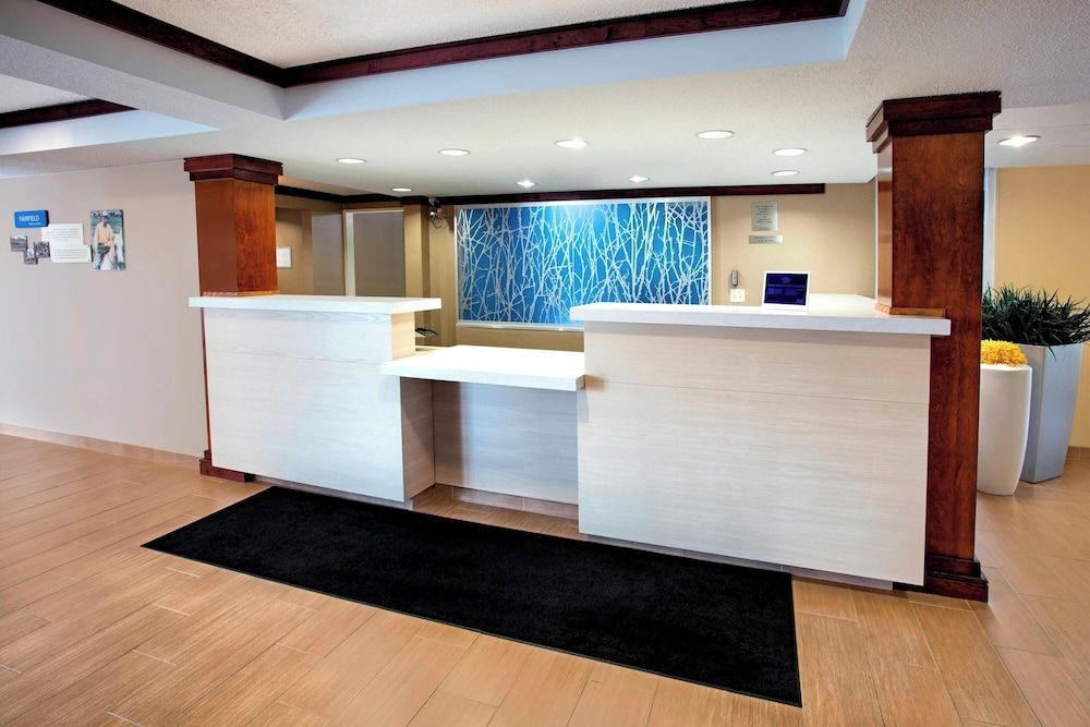 Fairfield Inn and Suites By Marriott Merrillville 2