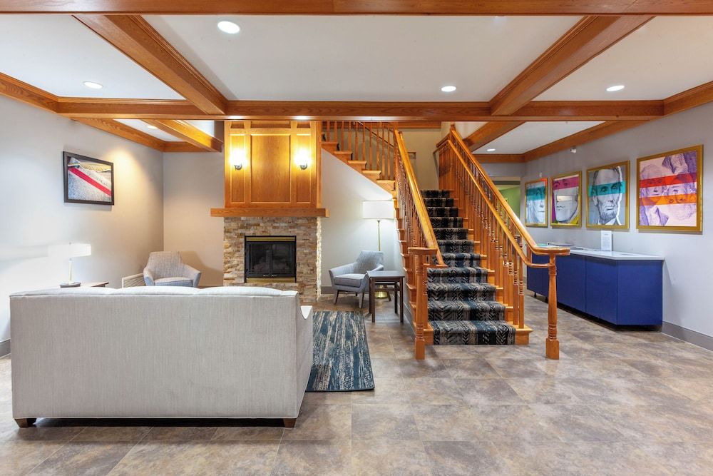 AmericInn by Wyndham Iron Mountain 2