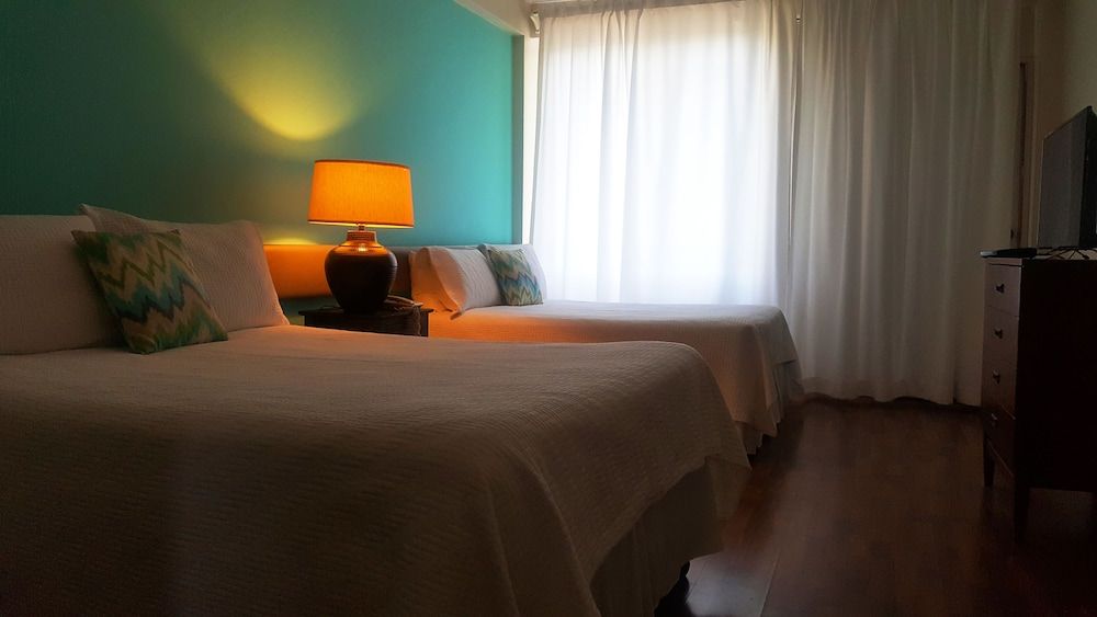 The Mandeville Hotel 3