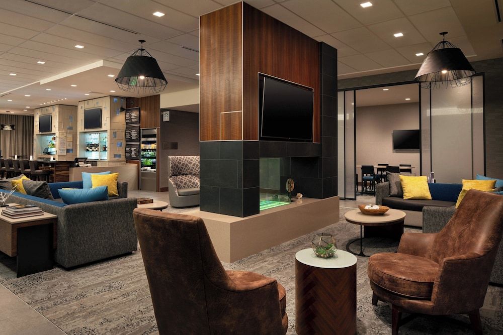 Courtyard by Marriott Loveland Fort Collins 2